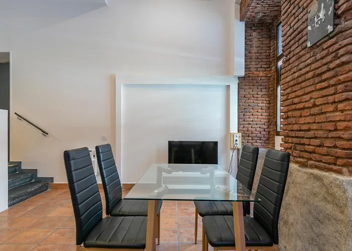 Homeabout Imperial Apartment